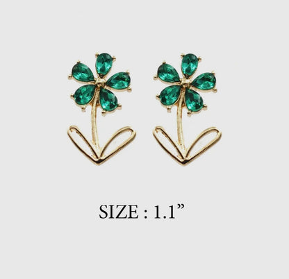 Glass stone flower stud earring